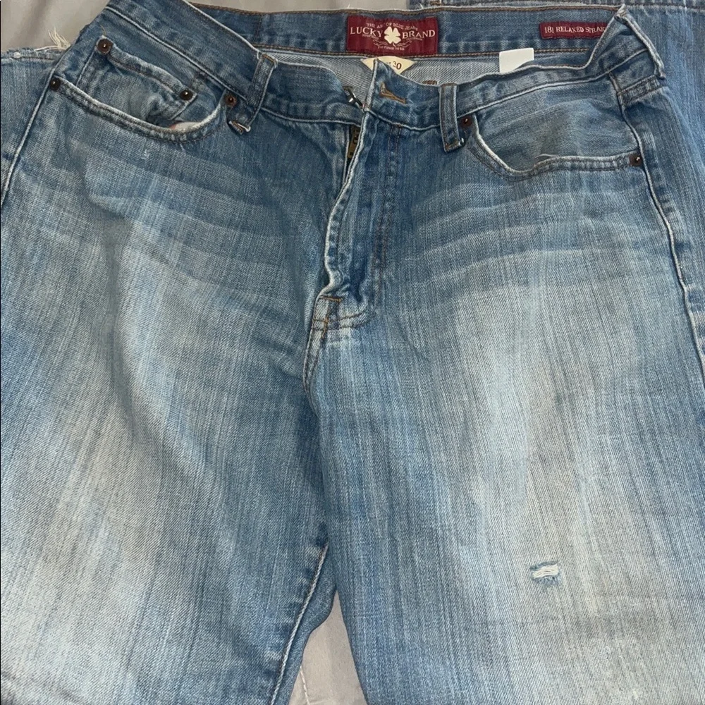 Lucky Brand Men’s Classic Blue Straight Jeans - Picture 6 of 8